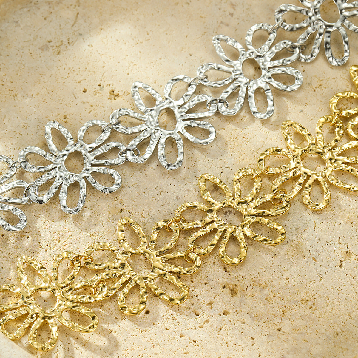 Retro Irregular Asymmetric Hollow Out Cutout out Pleated Floral Petals Necklace Light Luxury Personality Necklace Accessories