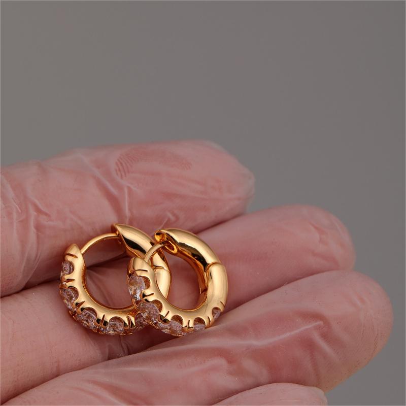 Ear Ring Trendy 18K Gold Plated Gold Inlaid Emerald Earrings Women Elegant Earrings Ear Ring Accessories