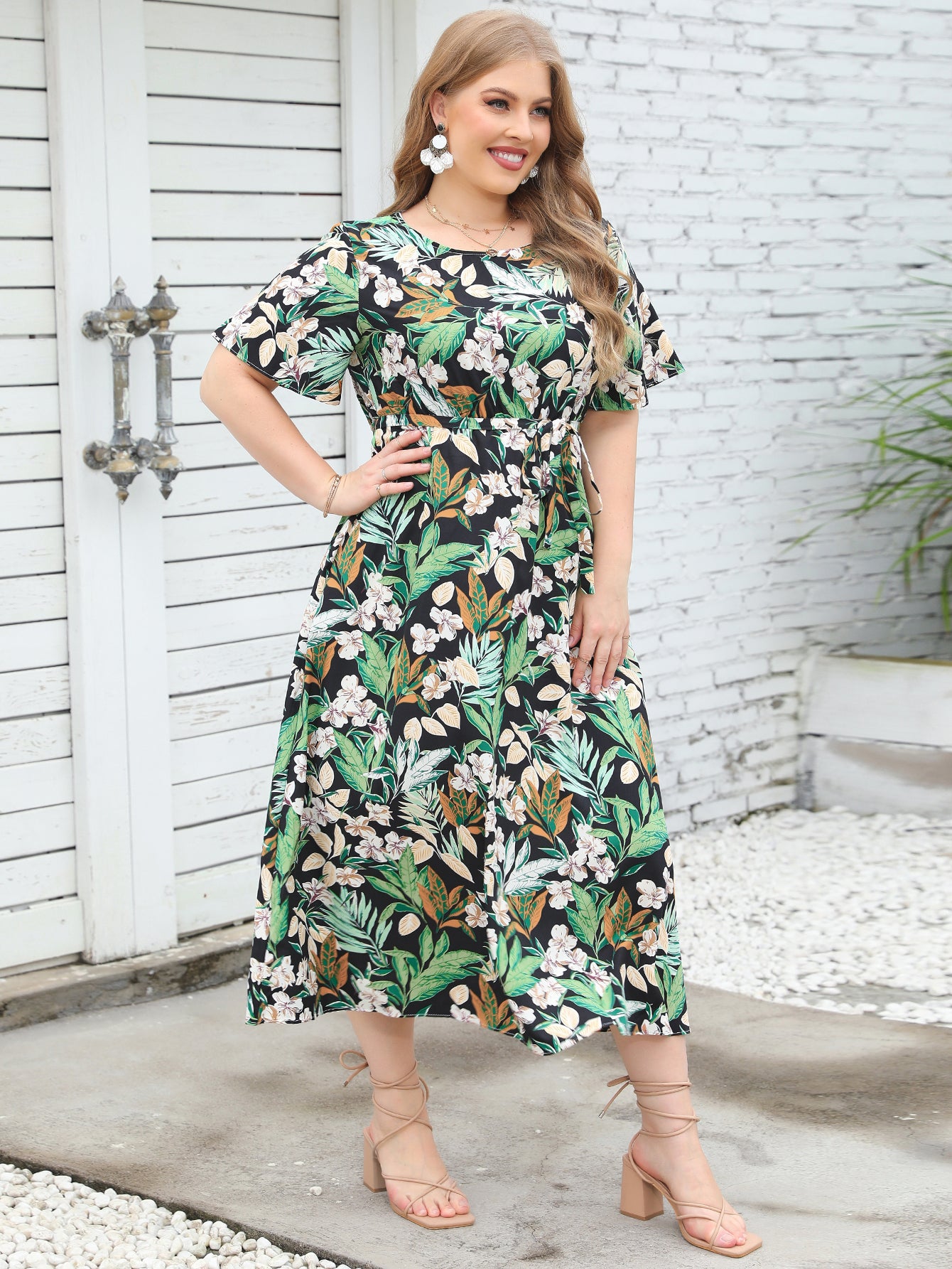 New Summer Round Neck Short Sleeve Colorful Dress Elastic Waist Long Dress Large Women Wear