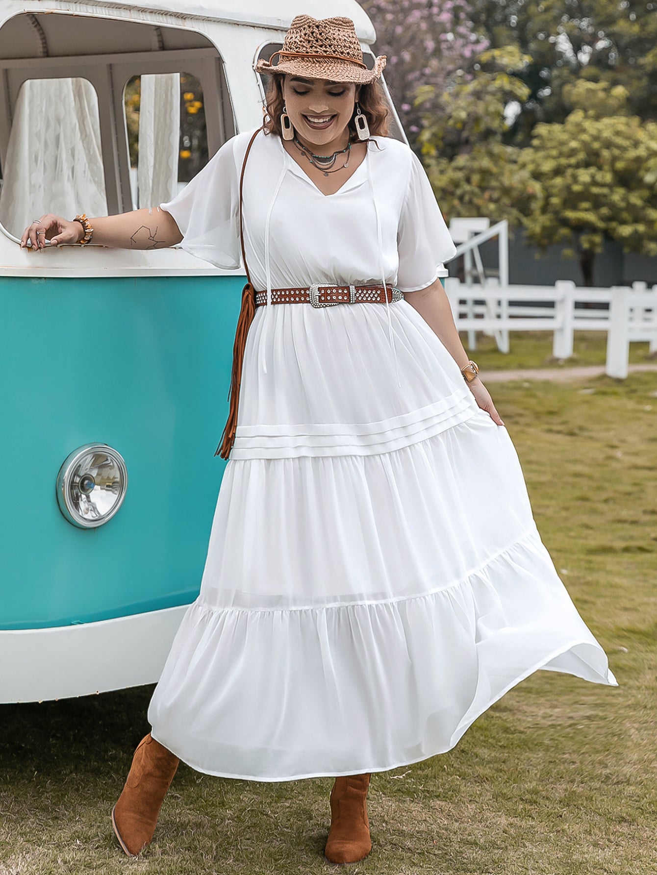 Plus Size Elegant Princess Pure White Loose Waist Woven V Neck Holiday Girls Dress