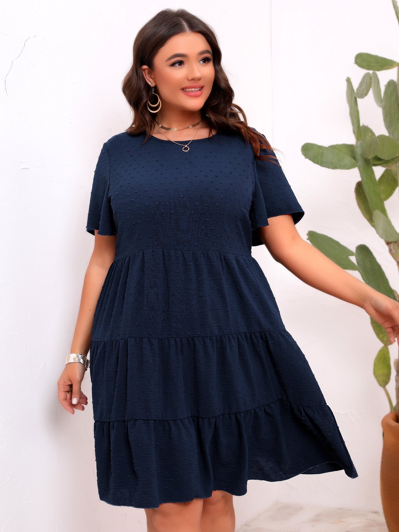 Plus Size round Neck Small Fur Ball Pleated Dress