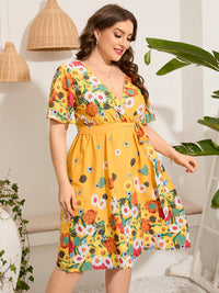 Plus Size Ladies V-neck Short-Sleeved Lace Printing Casual Holiday Mid-Length Dress