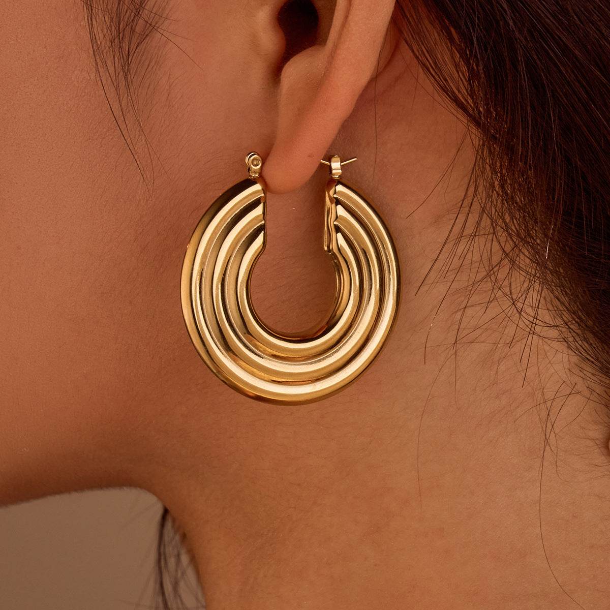 Texture Stainless Steel Earrings Retro High-Grade Hollow Out Cutout 18K Gold Titanium Steel Earrings Ornament