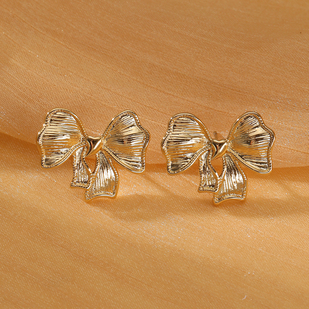 Sweet Bow Design Titanium Steel Earrings Women Entry Lux 18K Gold Plated Stainless Steel Studs