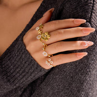 Floral 18K Gold Titanium Steel Ring Niche High Sense White Lip Shell Inlaid Zircon Women Ring