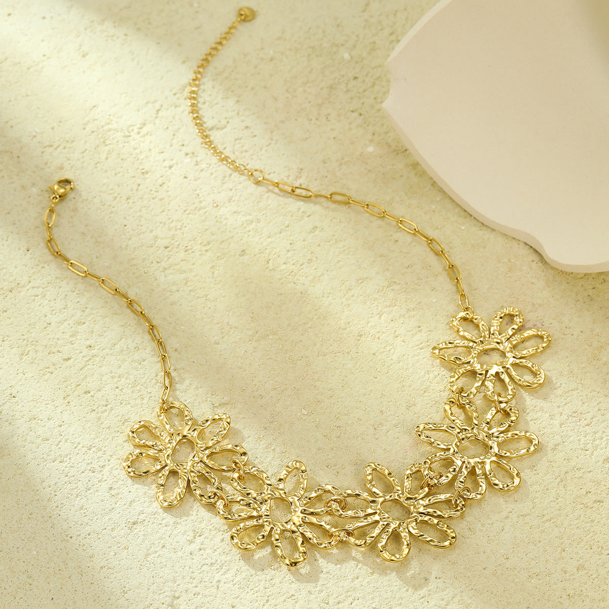 Retro Irregular Asymmetric Hollow Out Cutout out Pleated Floral Petals Necklace Light Luxury Personality Necklace Accessories