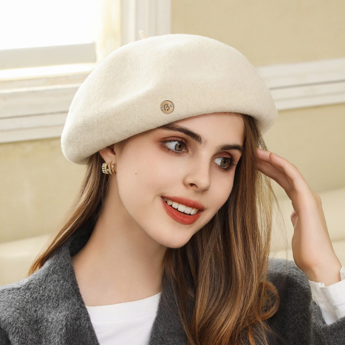 Autumn Winter Artistic Vintage Painter Hat Woolen French Beret Women Wild Look Small Warm
